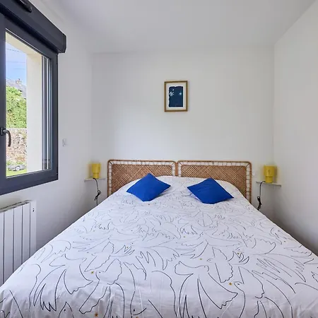 Vicky - Proche Du Port De Carteret 바르네빌카테레